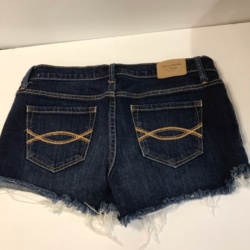 Abercrombie & Fitch size 2 shorts